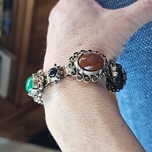 Vintage bracelet with clasp. Green, brown and black 1960's or 1970's?